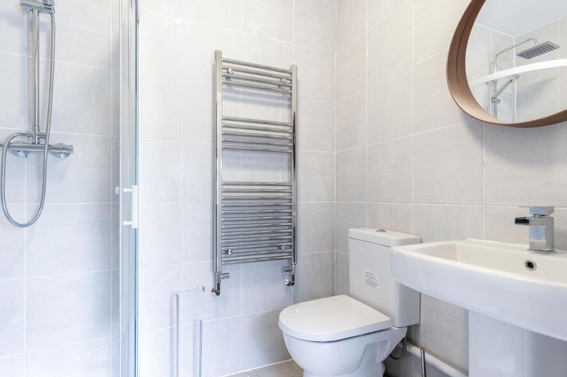 Harbour View - 2 Bedroom Apartment - Milford Haven Eksteriør billede