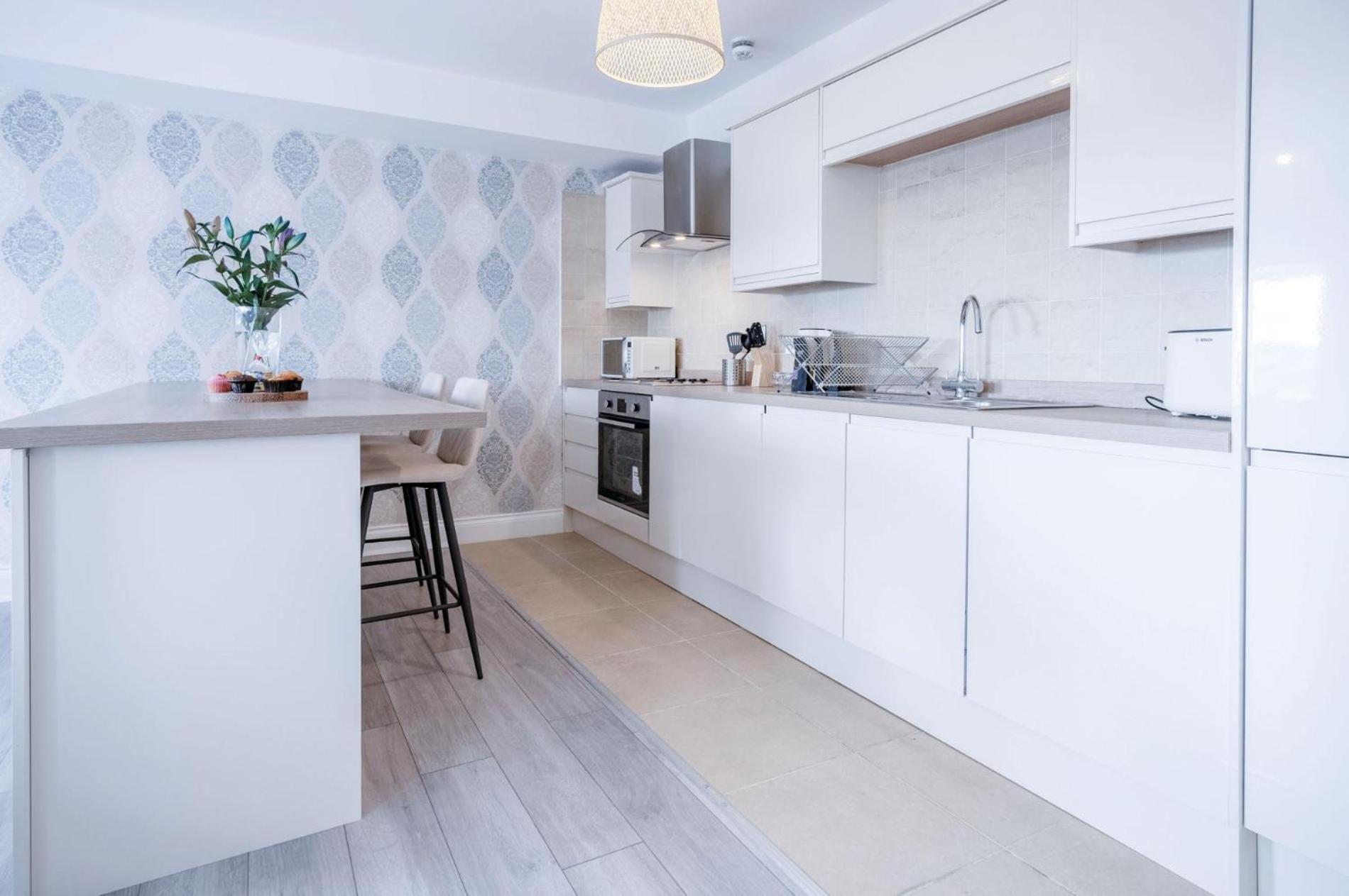 Harbour View - 2 Bedroom Apartment - Milford Haven Eksteriør billede