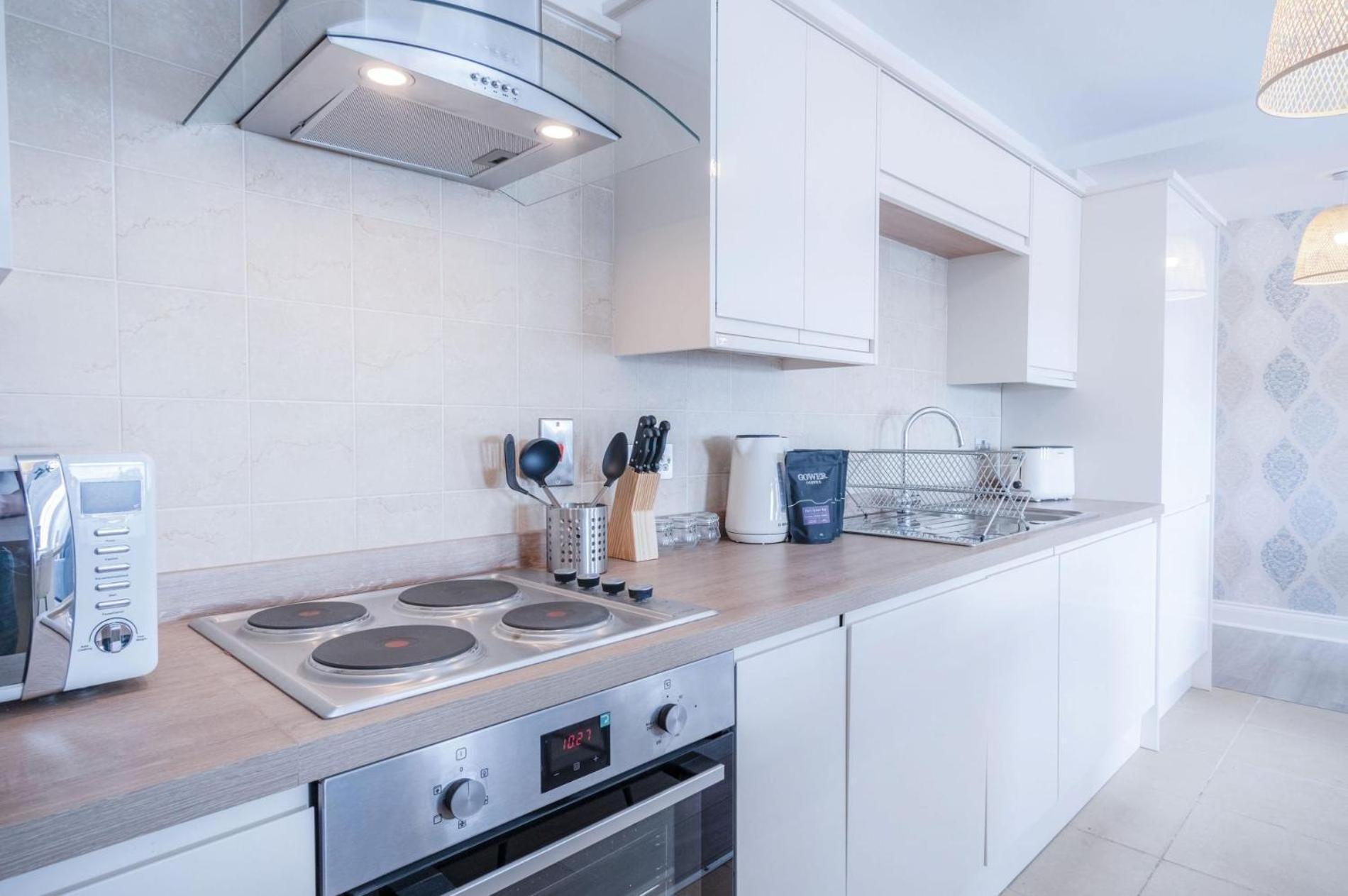 Harbour View - 2 Bedroom Apartment - Milford Haven Eksteriør billede