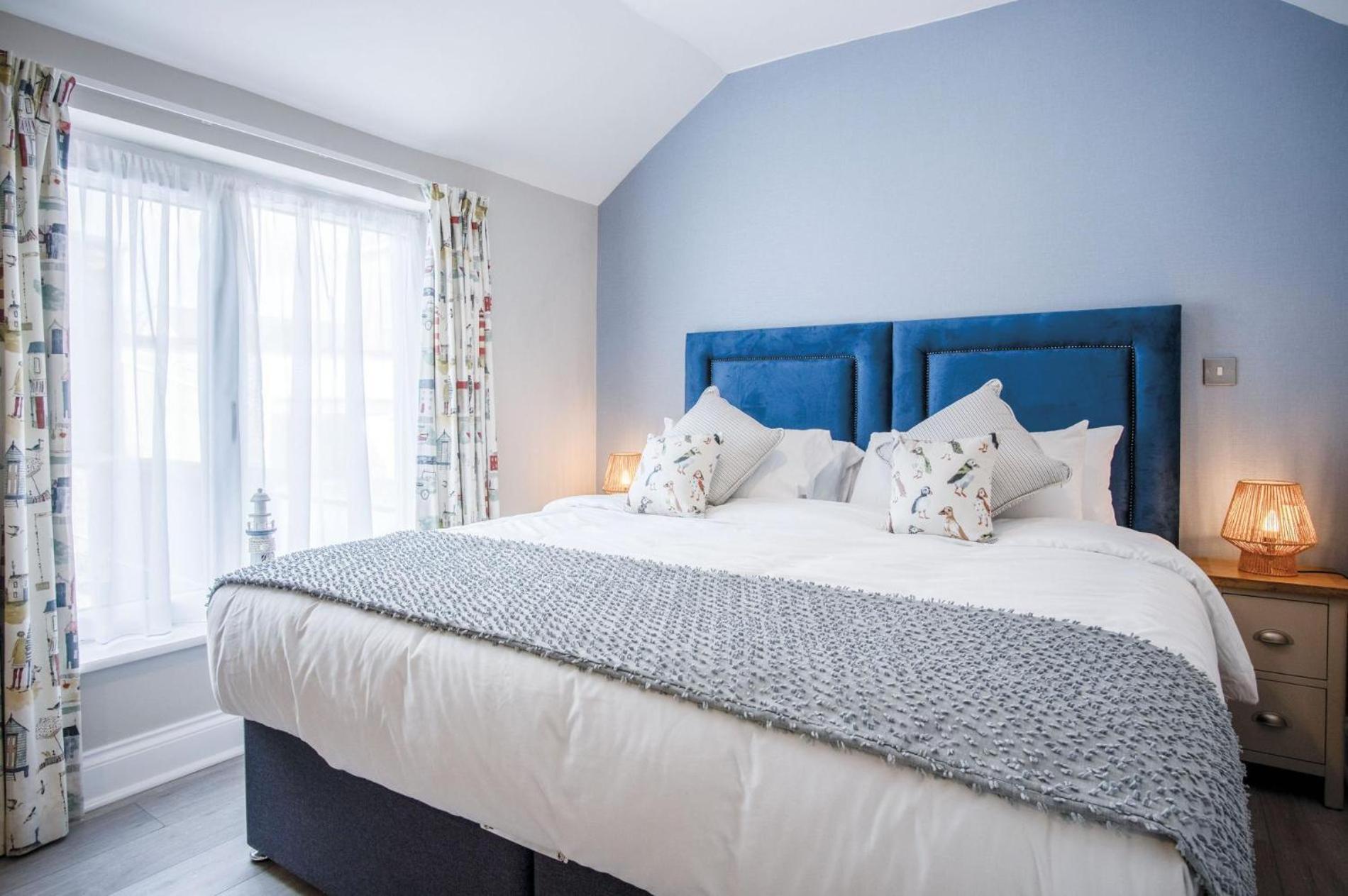 Harbour View - 2 Bedroom Apartment - Milford Haven Eksteriør billede