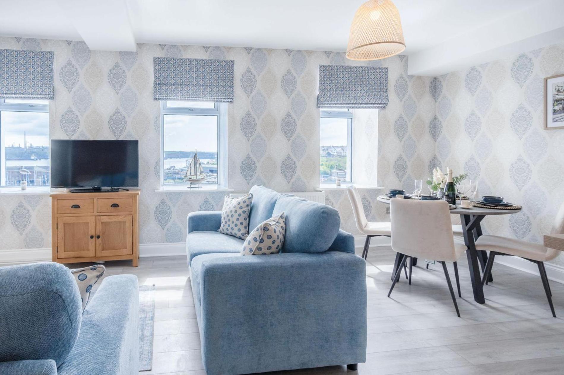 Harbour View - 2 Bedroom Apartment - Milford Haven Eksteriør billede