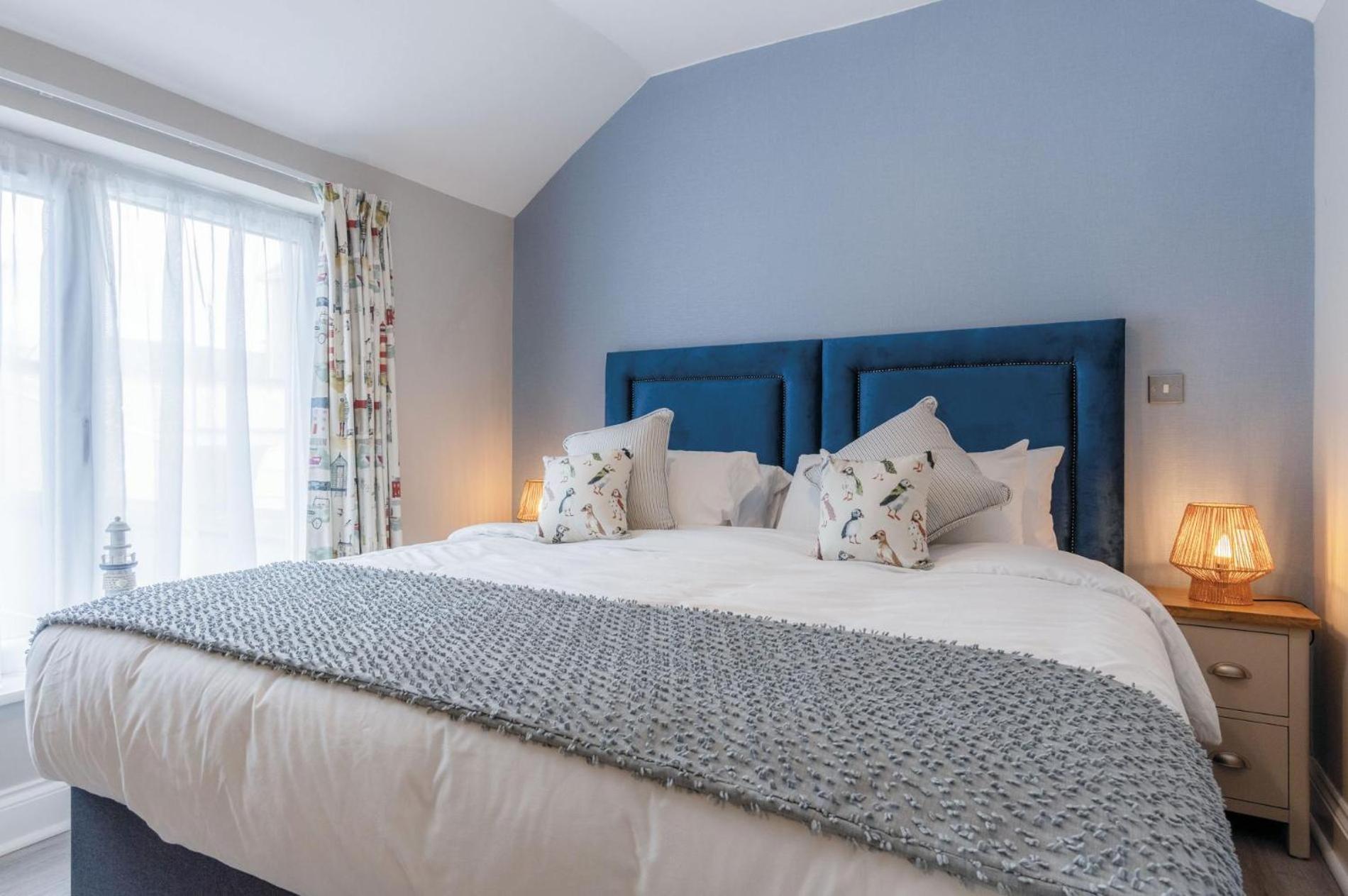 Harbour View - 2 Bedroom Apartment - Milford Haven Eksteriør billede